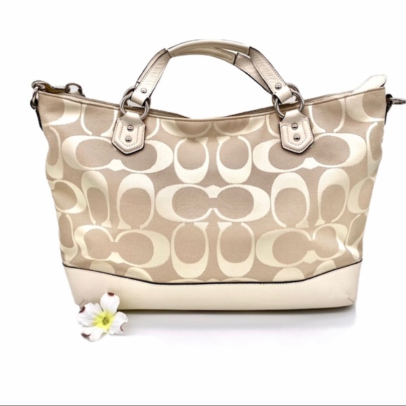 EUC Coach Campbell Signature Izzy Ivory Shoulder Bag - Picture 3 of 15